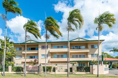 Tradewinds McLeod Holiday Apartments - Tourism Townsville 2