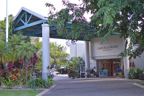Cairns Beach Resort - Tourism Townsville 3