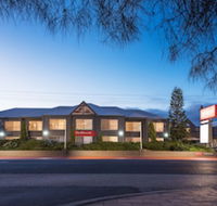 Bellevue on the Lakes - Tourism Townsville