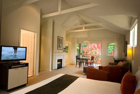 Falls Mountain Retreat - Tourism Townsville 4
