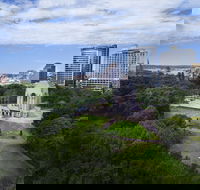 Hyde Park Inn - Tourism Townsville