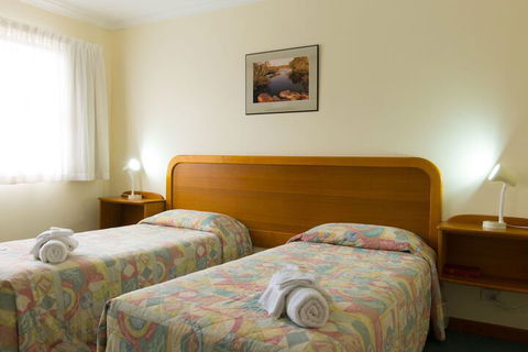 Vacation Village - Tourism Townsville 5