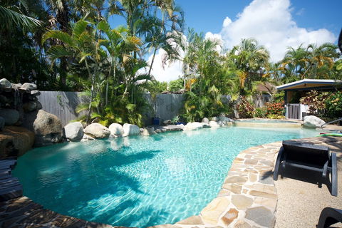 Lazy Lizard Motor Inn - Tourism Townsville 2