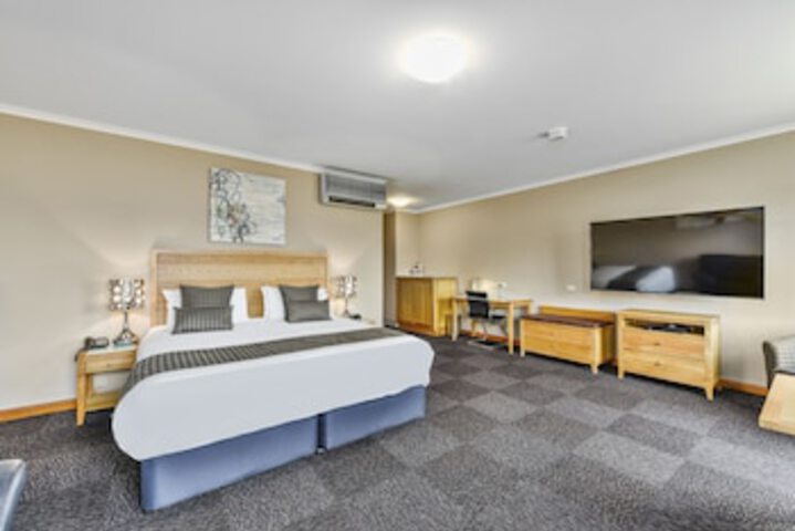 Mount Gambier SA Tourism Townsville