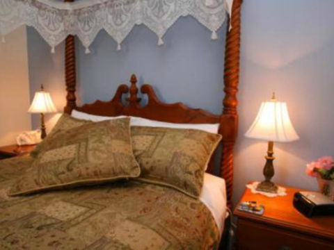 Quayside Cottages - Tourism Townsville 6