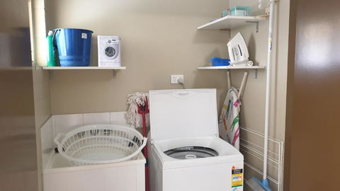 A City Retreat 2BR Apartment Reid Park Townsville - Tourism Townsville 2
