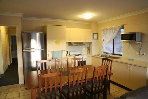 Kirwan Apartments 49 - Tourism Townsville 3