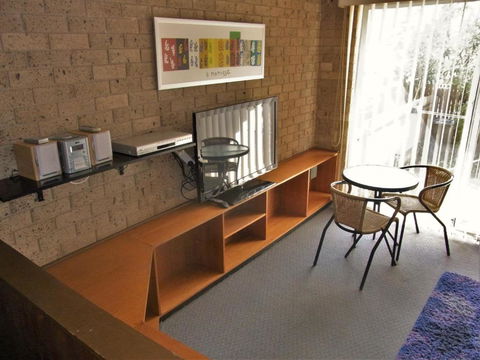 A Furnished Townhouse In Goulburn - Tourism Townsville 1