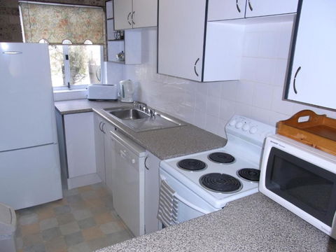 A Furnished Townhouse In Goulburn - Tourism Townsville 2