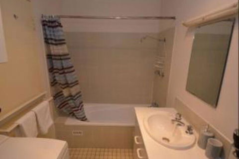 Kirwan Apartments 9 - Tourism Townsville 1