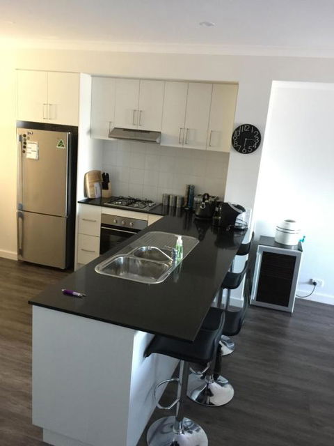 Falcon Bay 4x4 Townhouse - Tourism Townsville 2