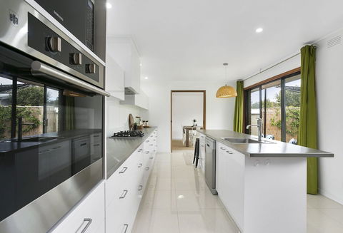 Fairhills - Beautifully Styled - Tourism Townsville 1