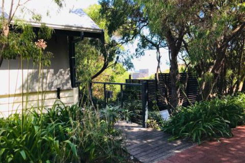 Zephyr Studio - Tourism Townsville 1