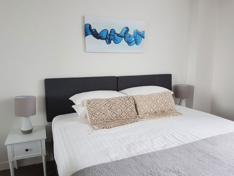Beau Monde Apartments Newcastle - Horizon Newcastle Beach - Tourism Townsville 2