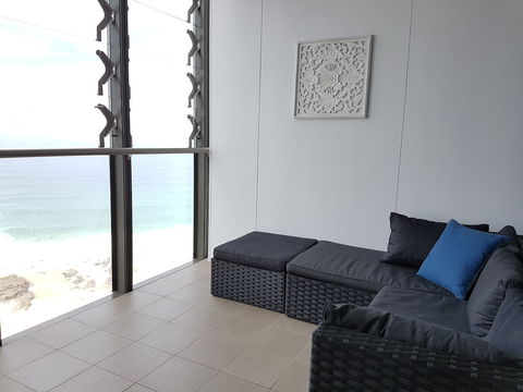 Beau Monde Apartments Newcastle - Horizon Newcastle Beach - Tourism Townsville 6