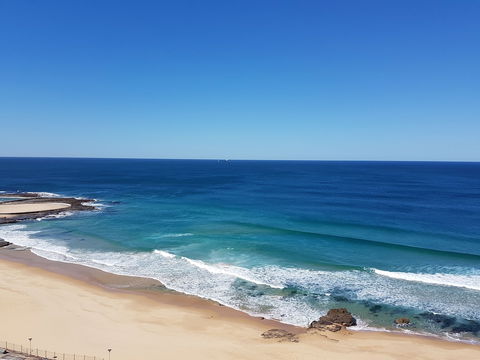 Beau Monde Apartments Newcastle - Horizon Newcastle Beach - Tourism Townsville 5