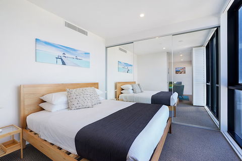 Beau Monde Apartments Newcastle - Horizon Newcastle Beach - Tourism Townsville 3