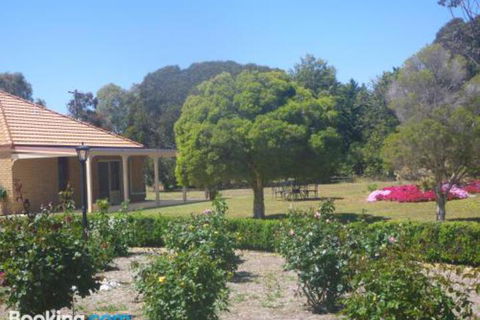 Fairways Bed & Breakfast At Jerilderie - Tourism Townsville 3