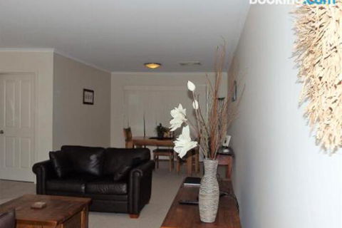 Fairways Bed & Breakfast At Jerilderie - Tourism Townsville 4