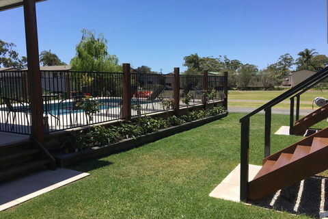 Laguna Lodge Holiday Units - Tourism Townsville 5