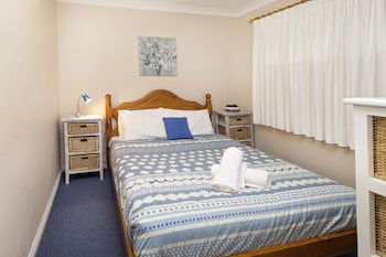 Central Park 7 - The Convenience Of Location & The Warmth Of Comfortable Living - Tourism Townsville 0