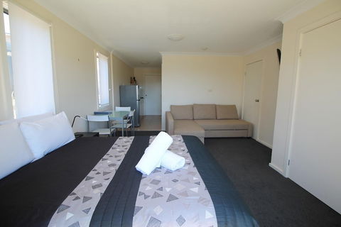 Poley Cow Studio - Tourism Townsville 2