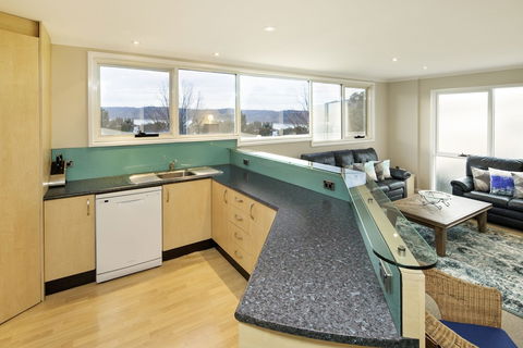 Wendaleigh 8 - Central Unit - Tourism Townsville 2