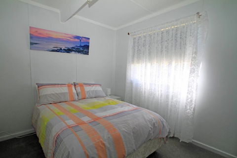 Lagoon Riverside Retreat - Tourism Townsville 1
