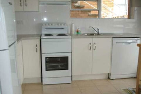 Quarterdeck, Unit 1/ 12 Magnus Street - Tourism Townsville 2