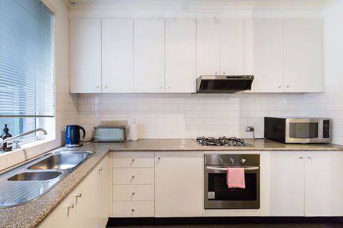 SELENA, 2BDR South Yarra Apartment - Tourism Townsville 2