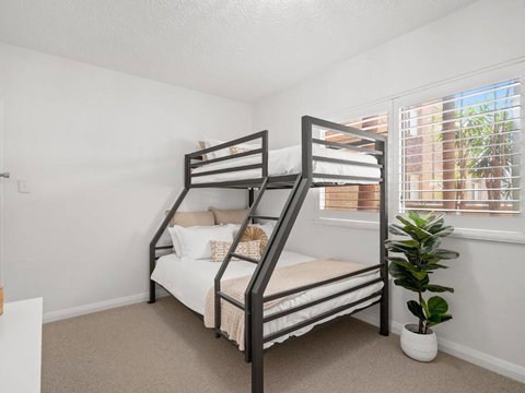 Cumbernauld #12 12 / 12 Terrigal Esp Terrigal - Tourism Townsville 2