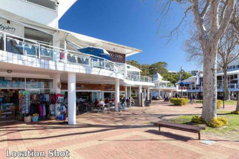 Quarterdeck Unit 5 12 Magnus Street - Tourism Townsville 6