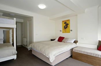 Lawlers 6 - Tourism Townsville 1