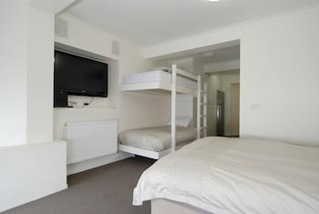 Lawlers 6 - Tourism Townsville 2