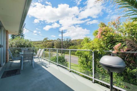Surfair Unit 1 / 24 Marine Drive - Tourism Townsville 0