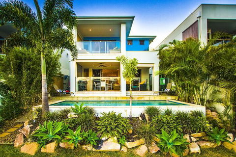 Quayside - Tourism Townsville 3