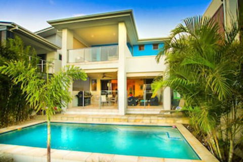 Quayside - Tourism Townsville 0