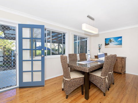Pine Cottage 5A Nelson Street - Tourism Townsville 2