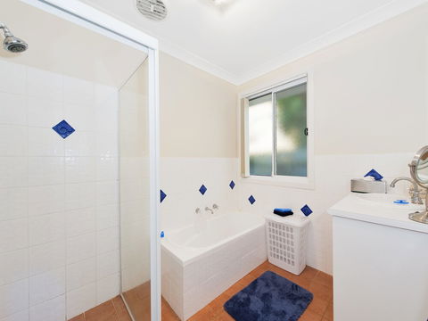 Pine Cottage 5A Nelson Street - Tourism Townsville 1