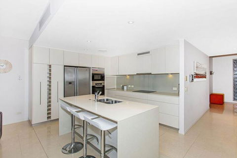 KINGSCLIFF OCEAN FRONT TERRACE 4 - Tourism Townsville 4