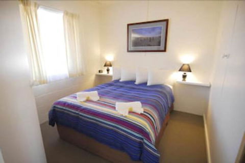 Esperance Central Accommodation - Tourism Townsville 1