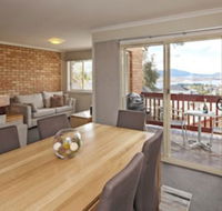 Beloka 9 - Overlooking Lake Jindabyne - Tourism Townsville