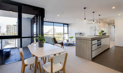 Qube Broadbeach - Tourism Townsville 4