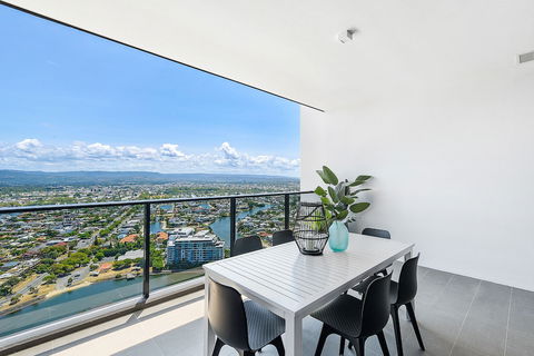 Qube Broadbeach - Tourism Townsville 5