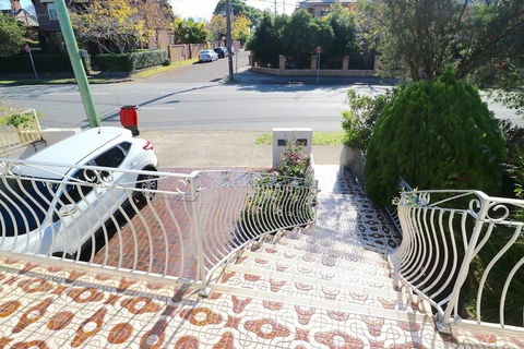 Sydney Airport Forest Rd Casual Stay - Tourism Townsville 1