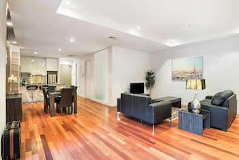 Sanctuary Apartments - Collins St CBD - Tourism Townsville 0