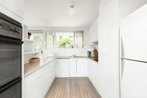 9 Cirrus At Fingal Bay - Tourism Townsville 2
