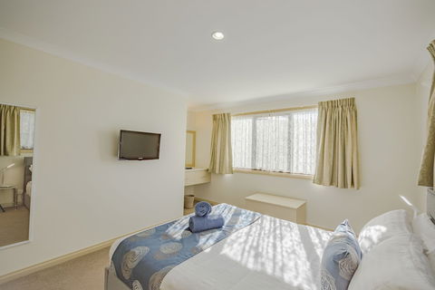 Queechy Motel - Tourism Townsville 5