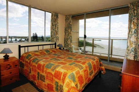Ebbtide Unit 29 2 6 North Street - Tourism Townsville 2
