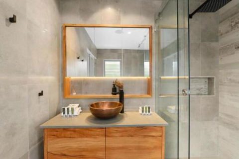 Due North Beach House - Tourism Townsville 4